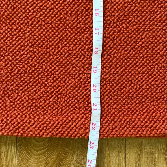 Armani Collezioni Pencil Skirt. Size -6/8 - Picture 10 of 11